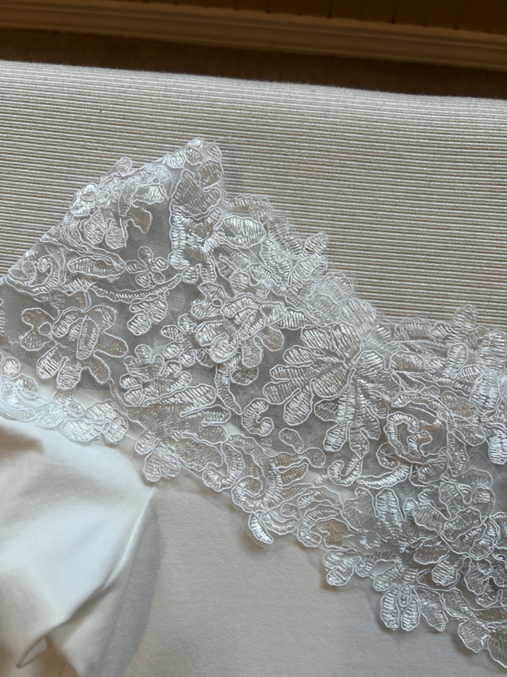 Boston Proper Off-White Lace Yoke Long Sleeve Top - Picture 2 of 5